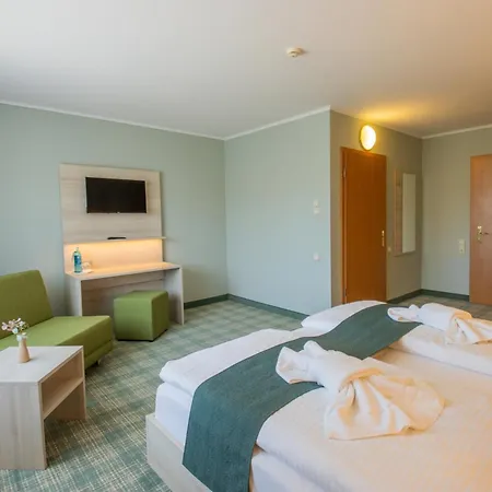 Ferien Spree-neisse 酒店 诺伊豪森